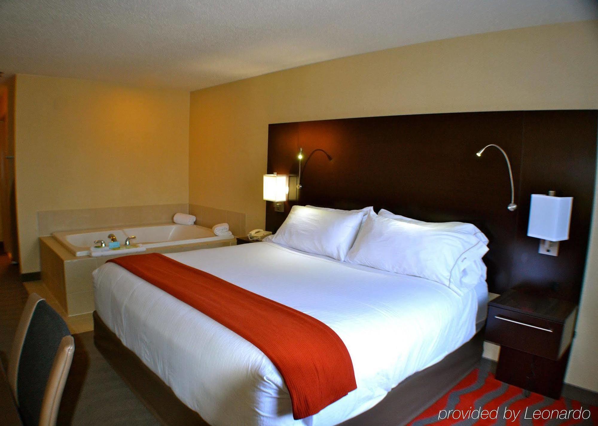Holiday Inn Express Hotel & Suites Waterford By Ihg Exteriér fotografie